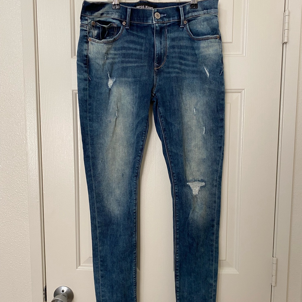 Express Jeans Mia Legging Jean Destroyed Distressed Skinny Leg Express Jeans Mia Legging Jean Destroyed Distressed Skinny Leg